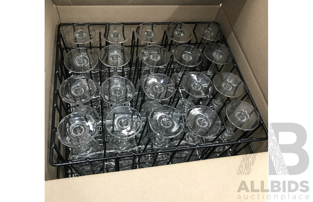 Bulk Lot of Assorted Glassware & Drinkware