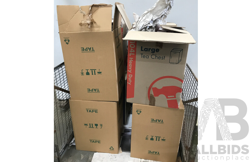 Bulk Lot of Assorted Glassware & Drinkware