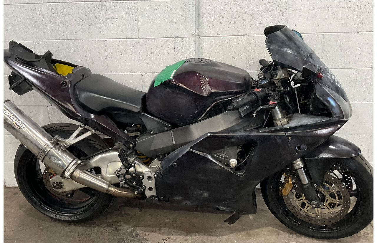 2002 HONDA CBR900RR2 Fire Blade Bike - Dark Purple