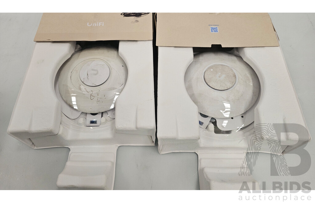 Ubiquiti UniFi (UAP-AC-LITE) Access Point - Lot of 2