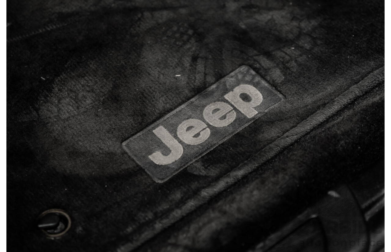 3/2012 Jeep Grand Cherokee Laredo (4x4) WK MY12 4d Wagon White Gold V6 3.6L