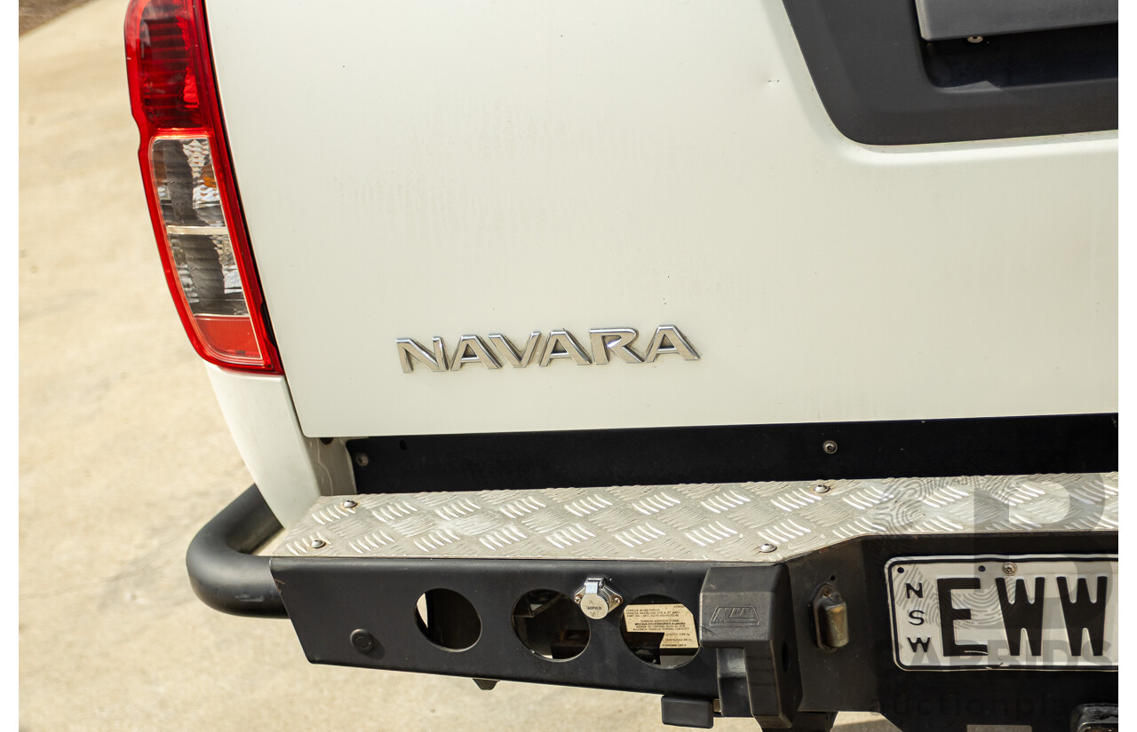 02/2014 Nissan Navara ST-X 550 (4x4) D40 MY13 Dual Cab Utility White Turbo Diesel V6 3.0L