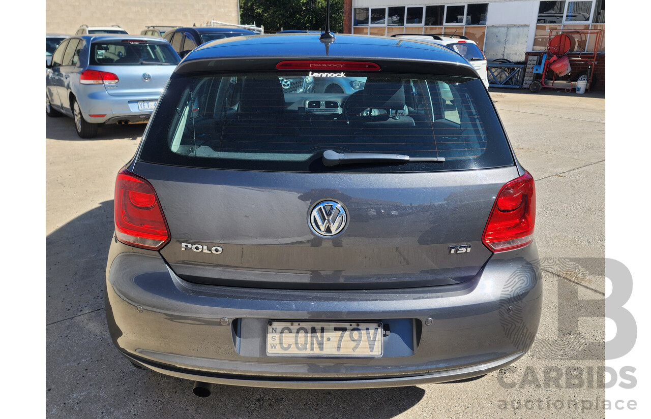 8/2013 Volkswagen Polo 77 TSI Comfortline 6R MY13.5 5d Hatchback Grey 1.2L