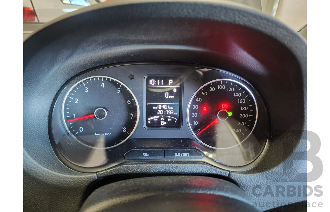 8/2013 Volkswagen Polo 77 TSI Comfortline 6R MY13.5 5d Hatchback Grey 1.2L