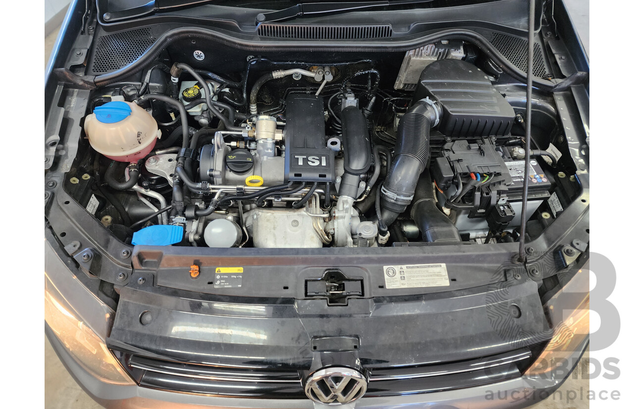 8/2013 Volkswagen Polo 77 TSI Comfortline 6R MY13.5 5d Hatchback Grey 1.2L