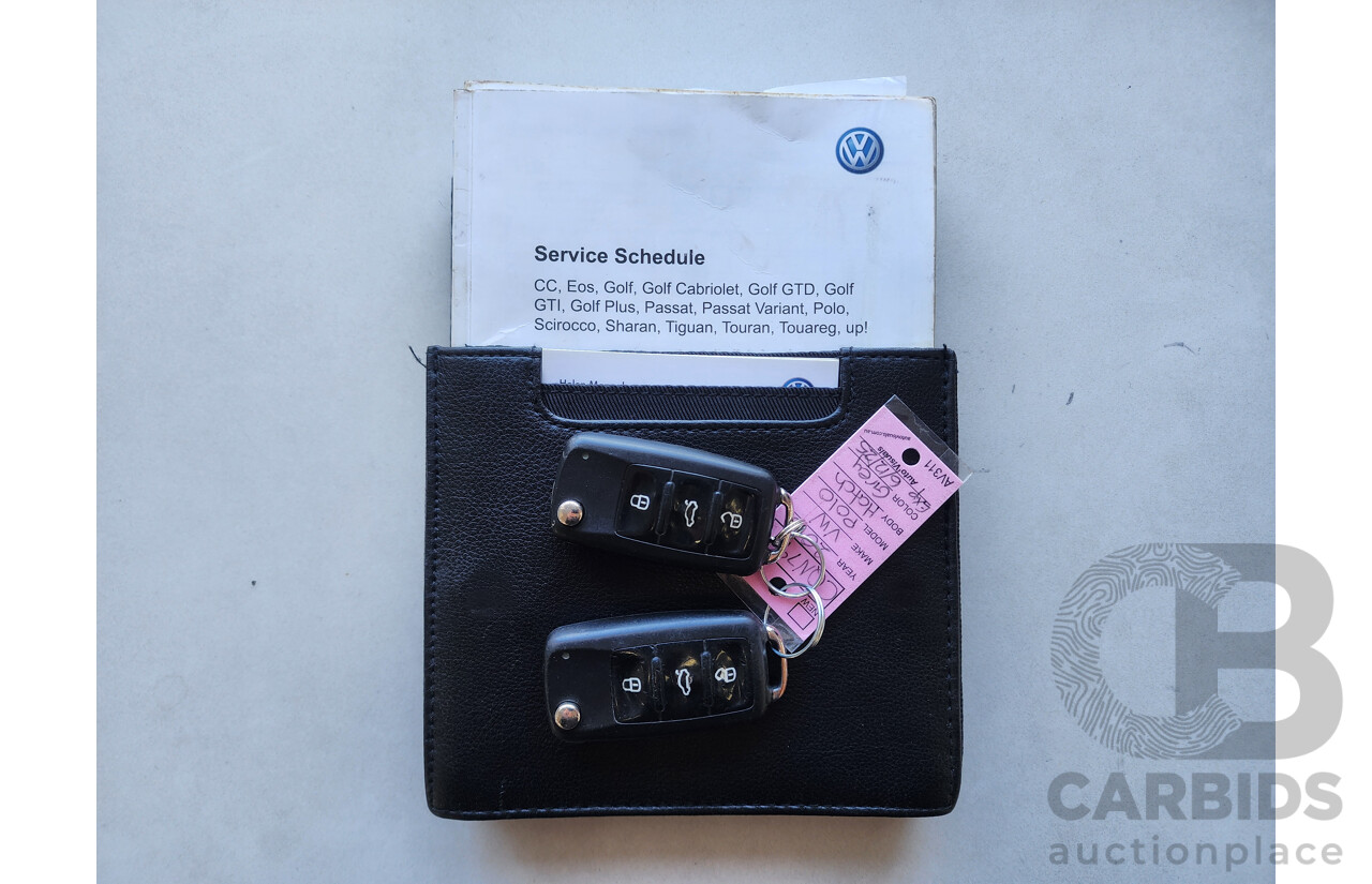 8/2013 Volkswagen Polo 77 TSI Comfortline 6R MY13.5 5d Hatchback Grey 1.2L