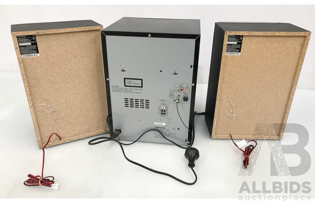 Panasonic (SA-AK280) Bookshelf Radio System with Speakers