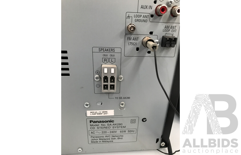 Panasonic (SA-AK280) Bookshelf Radio System with Speakers