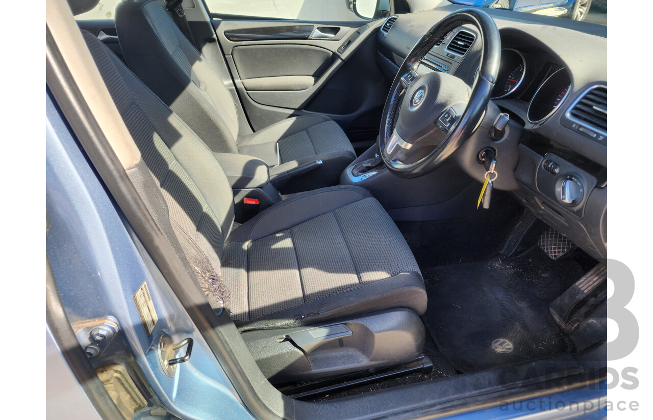 9/2009 Volkswagen Golf 103 TDI Comfortline 1K 6TH GEN 5d Hatchback Blue 2.0L