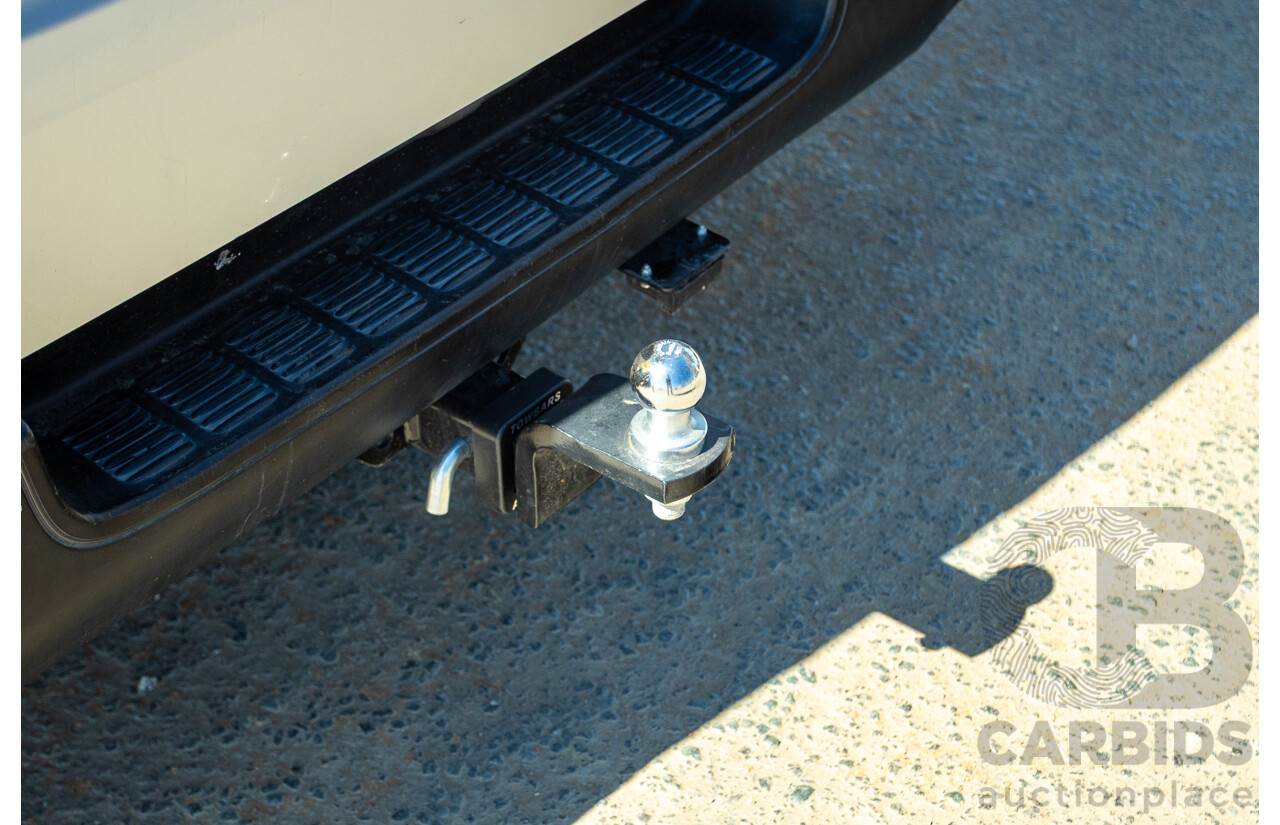 1/2012 Toyota Hiace LWB KDH206V (4x4) MY12 4d Van Silver Turbo Diesel 3.0L - Import