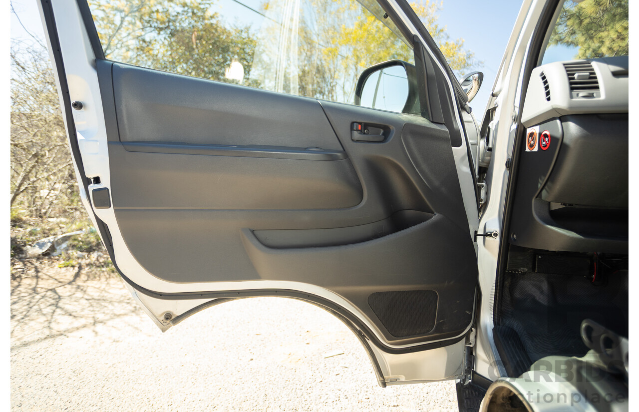 1/2012 Toyota Hiace LWB KDH206V (4x4) MY12 4d Van Silver Turbo Diesel 3.0L - Import