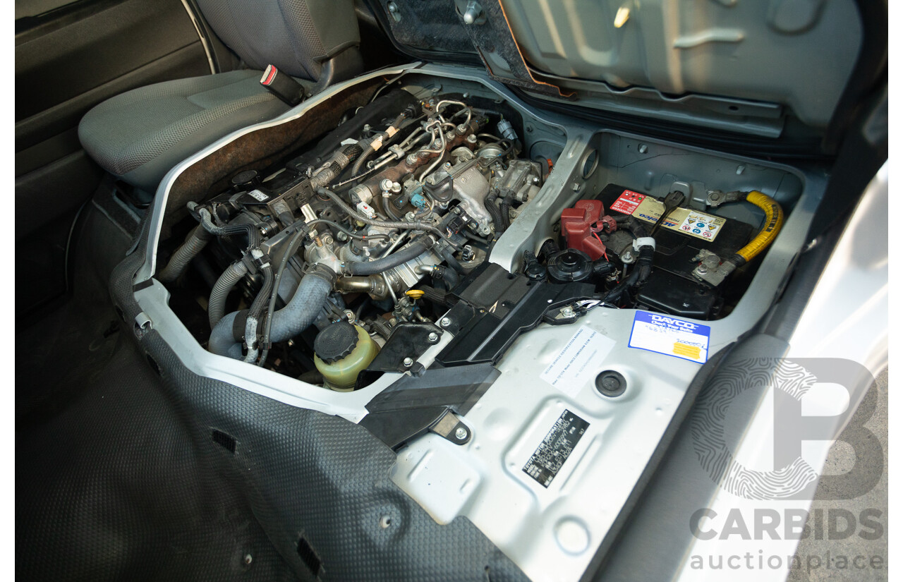 1/2012 Toyota Hiace LWB KDH206V (4x4) MY12 4d Van Silver Turbo Diesel 3.0L - Import