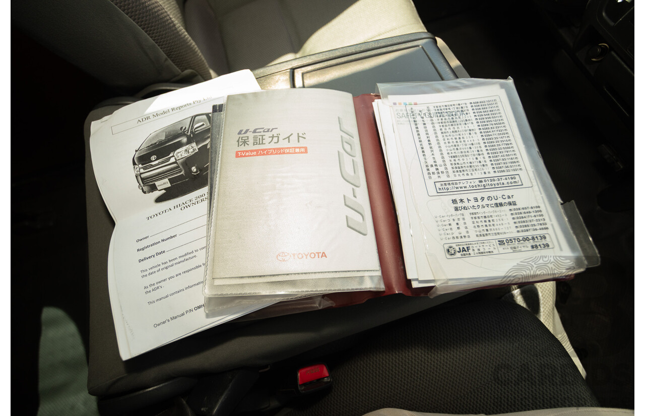 1/2012 Toyota Hiace LWB KDH206V (4x4) MY12 4d Van Silver Turbo Diesel 3.0L - Import