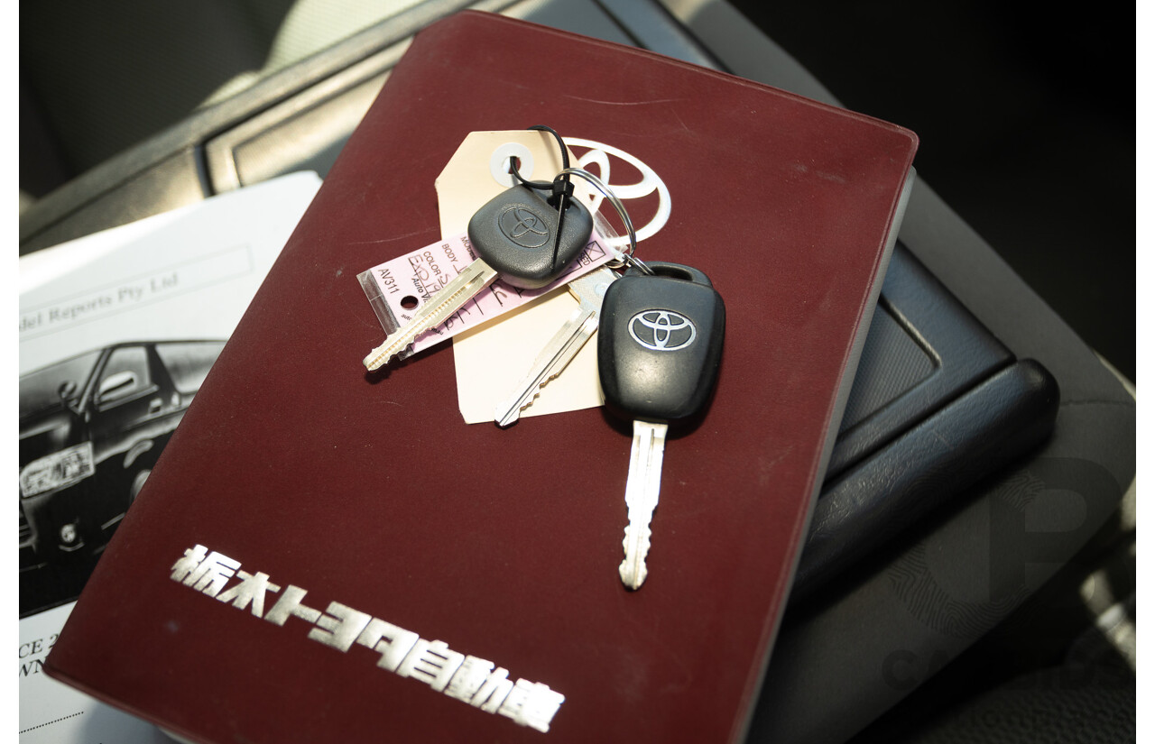 1/2012 Toyota Hiace LWB KDH206V (4x4) MY12 4d Van Silver Turbo Diesel 3.0L - Import