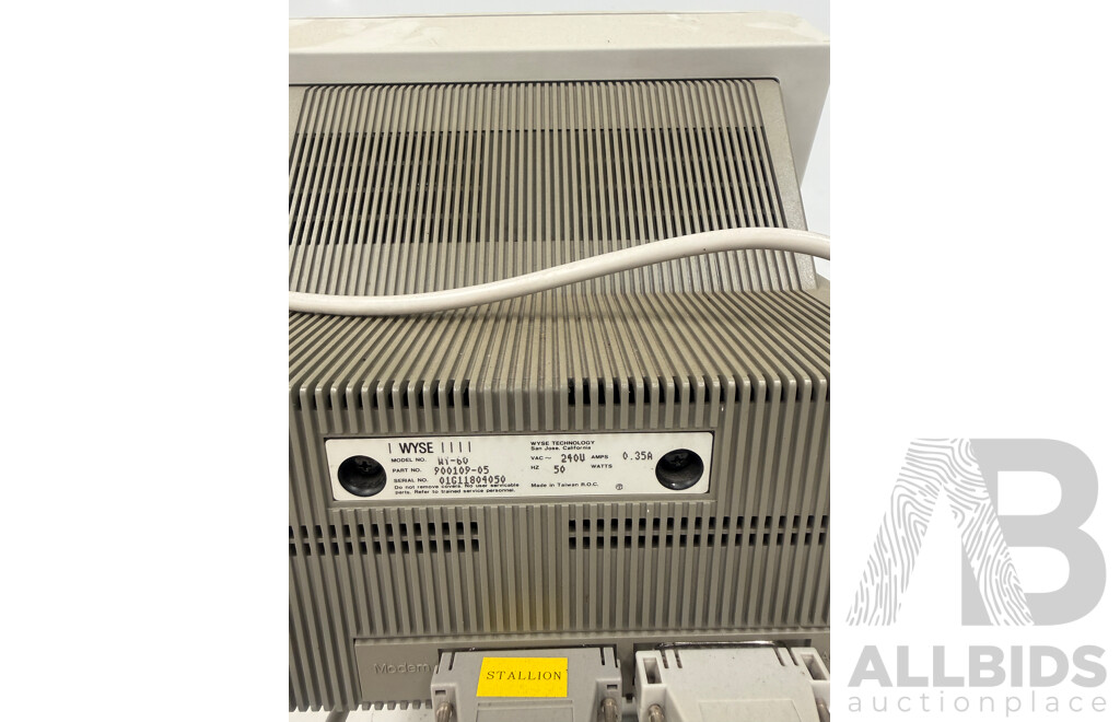 Wyse Computer Monitor + Wyse Keyboard