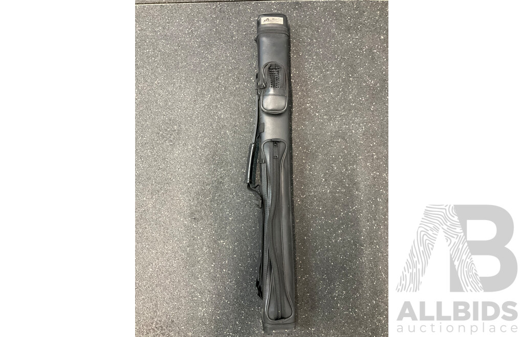 MEZZ CUES Professional Pool Cue Case with Two Pool Cues
