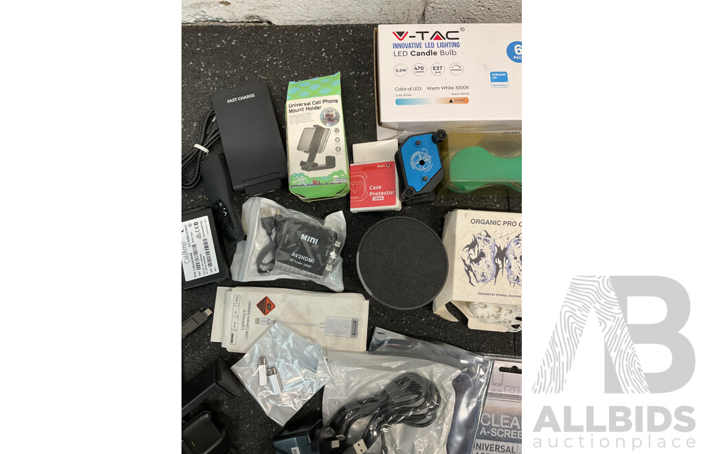 Assorted Accessories and Cables, Including 15A Lead, Light Bulbs, Earpods, NAVIG(8)R Watch and More