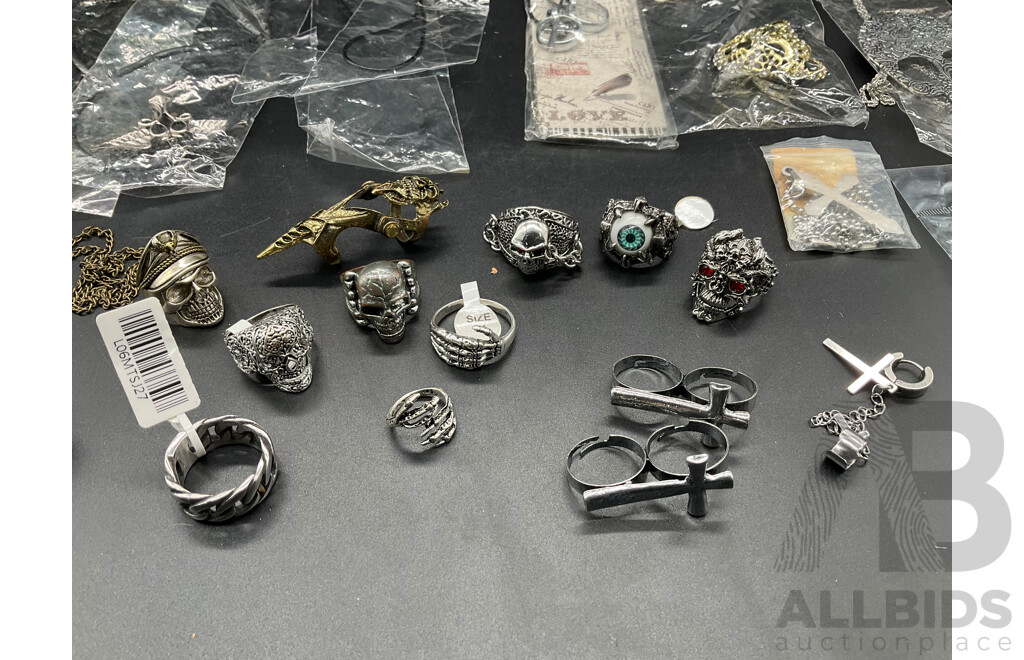 Assorted Costume Jewellery - Lot of 26