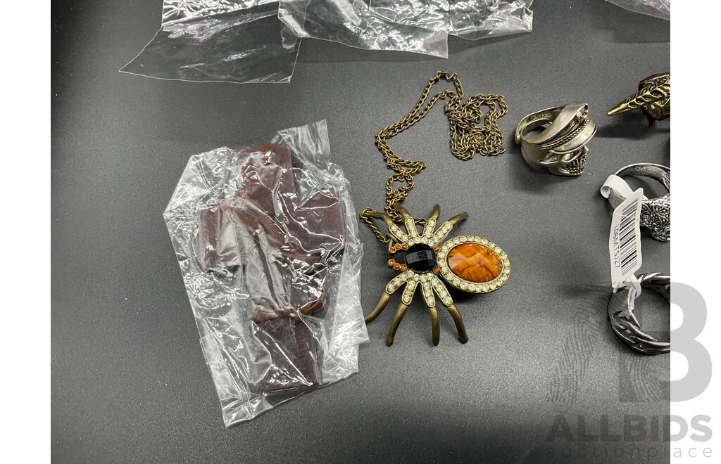 Assorted Costume Jewellery - Lot of 26