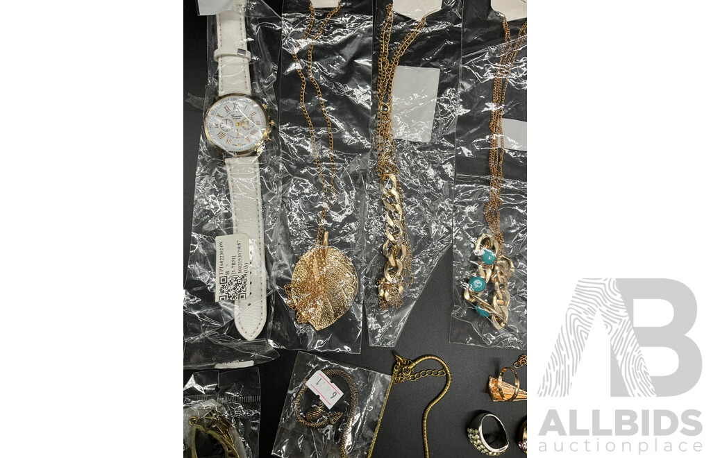 Assorted Costume Jewellery - Lot of 23