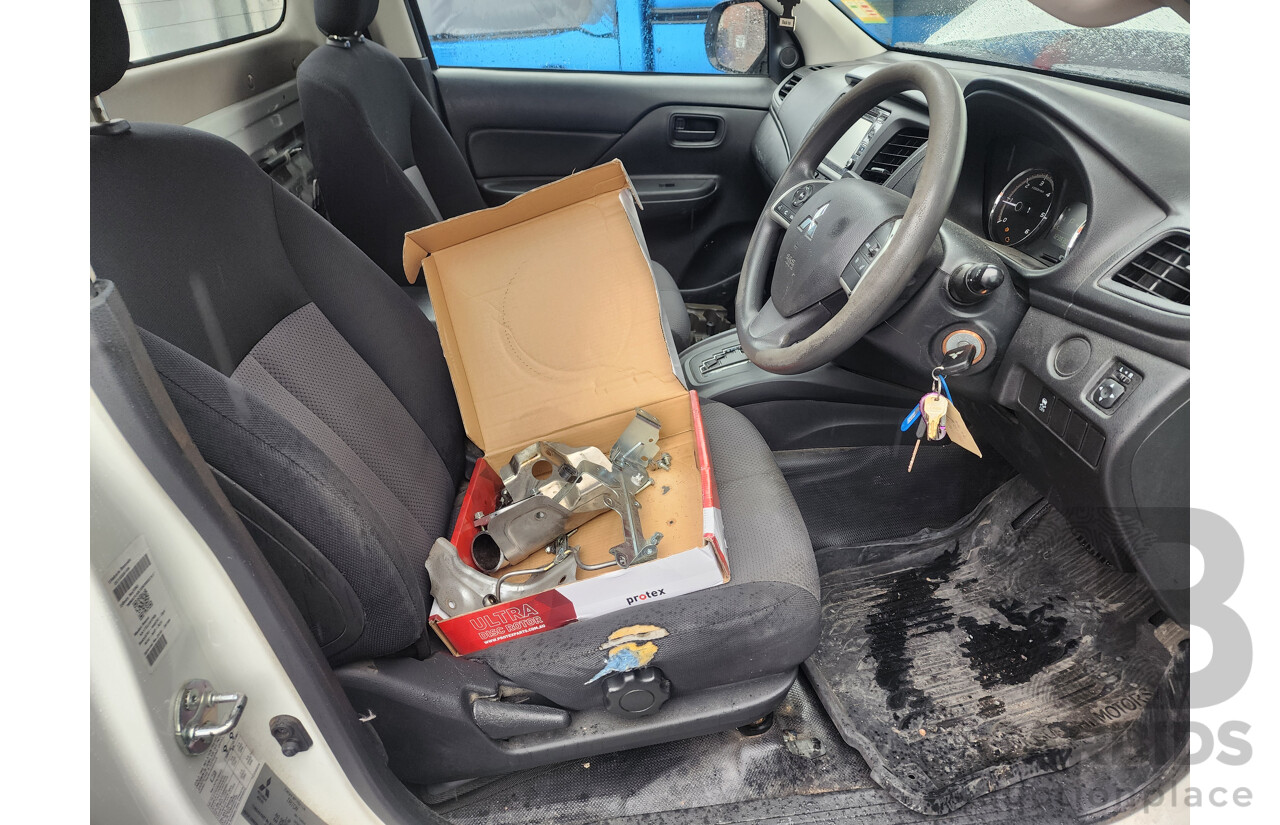 08/2021 Mitsubishi Triton GLX (4x2) MR MY21 C/Chas White 2.4L