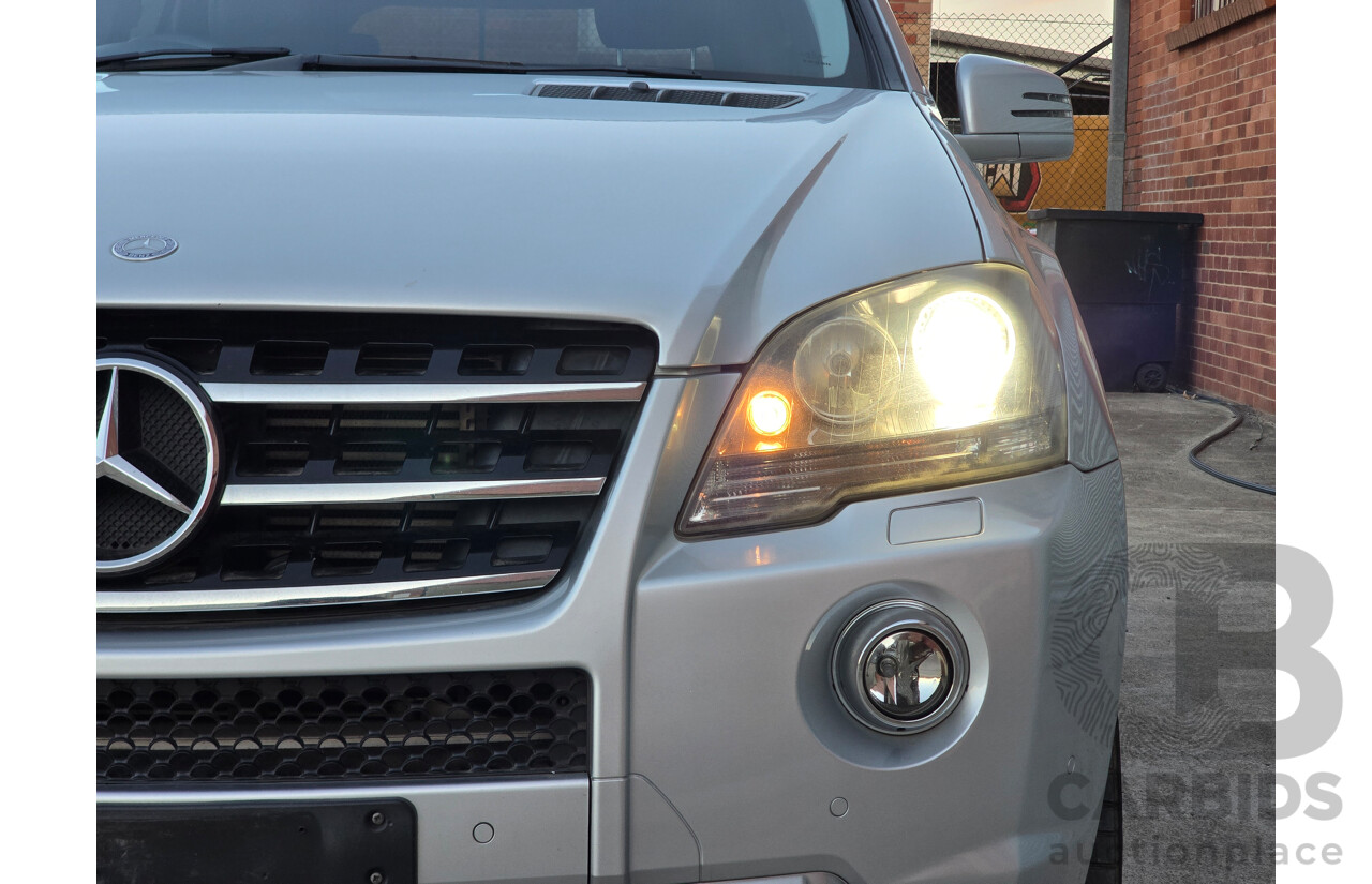 03/2011 Mercedes Benz ML350 CDI AMG Sports (4x4) 164 MY11 4d Wagon Iridium Silver Metallic Turbo Diesel V6 3.0L