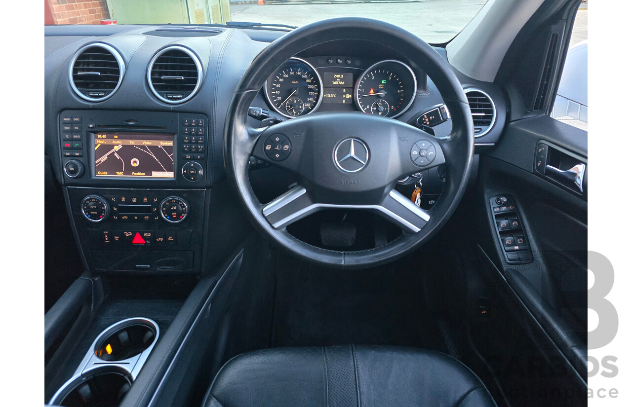 03/2011 Mercedes Benz ML350 CDI AMG Sports (4x4) 164 MY11 4d Wagon Iridium Silver Metallic Turbo Diesel V6 3.0L