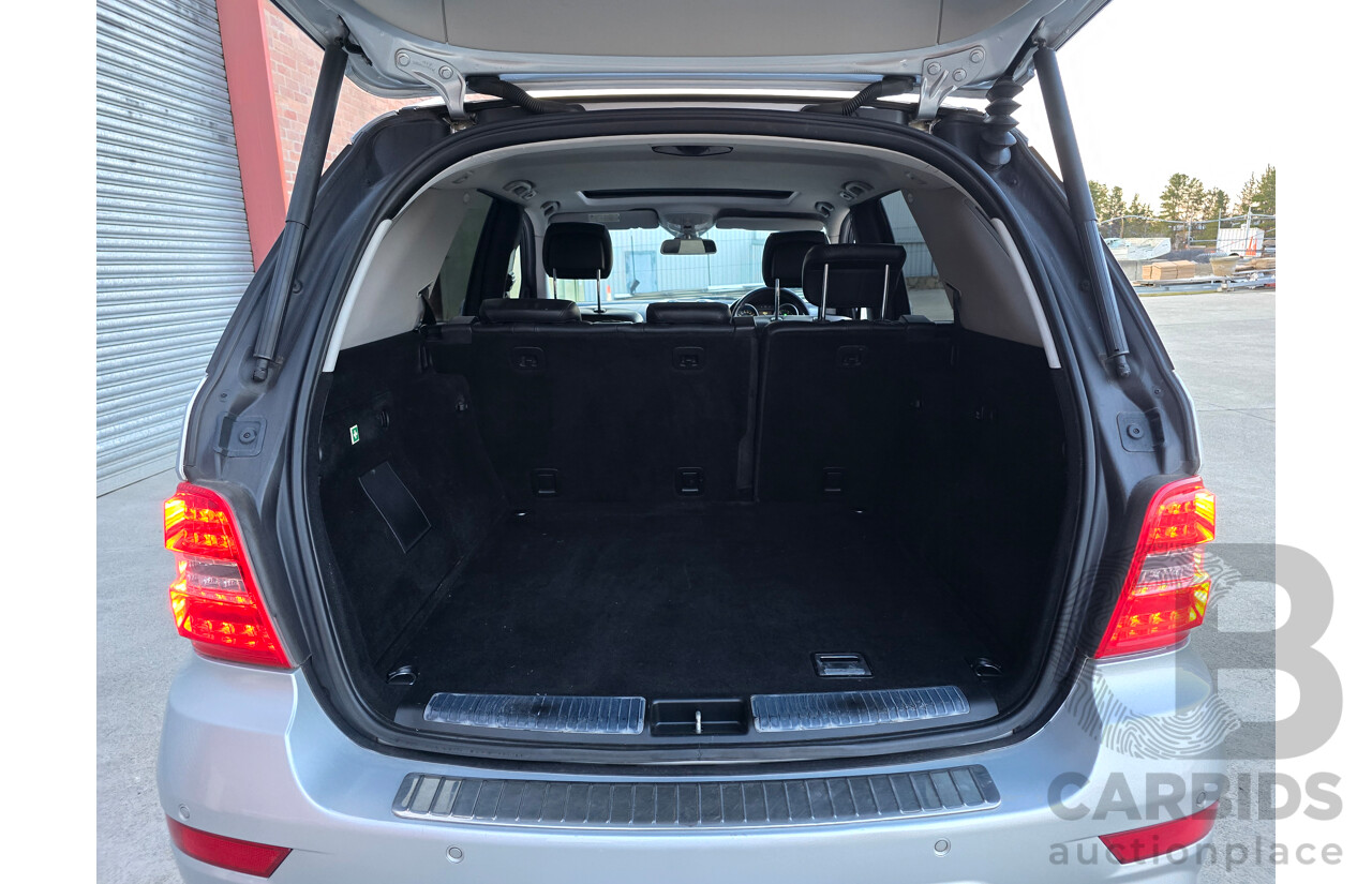 03/2011 Mercedes Benz ML350 CDI AMG Sports (4x4) 164 MY11 4d Wagon Iridium Silver Metallic Turbo Diesel V6 3.0L