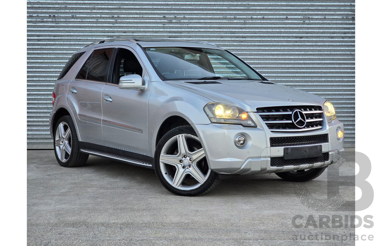 03/2011 Mercedes Benz ML350 CDI AMG Sports (4x4) 164 MY11 4d Wagon Iridium Silver Metallic Turbo Diesel V6 3.0L