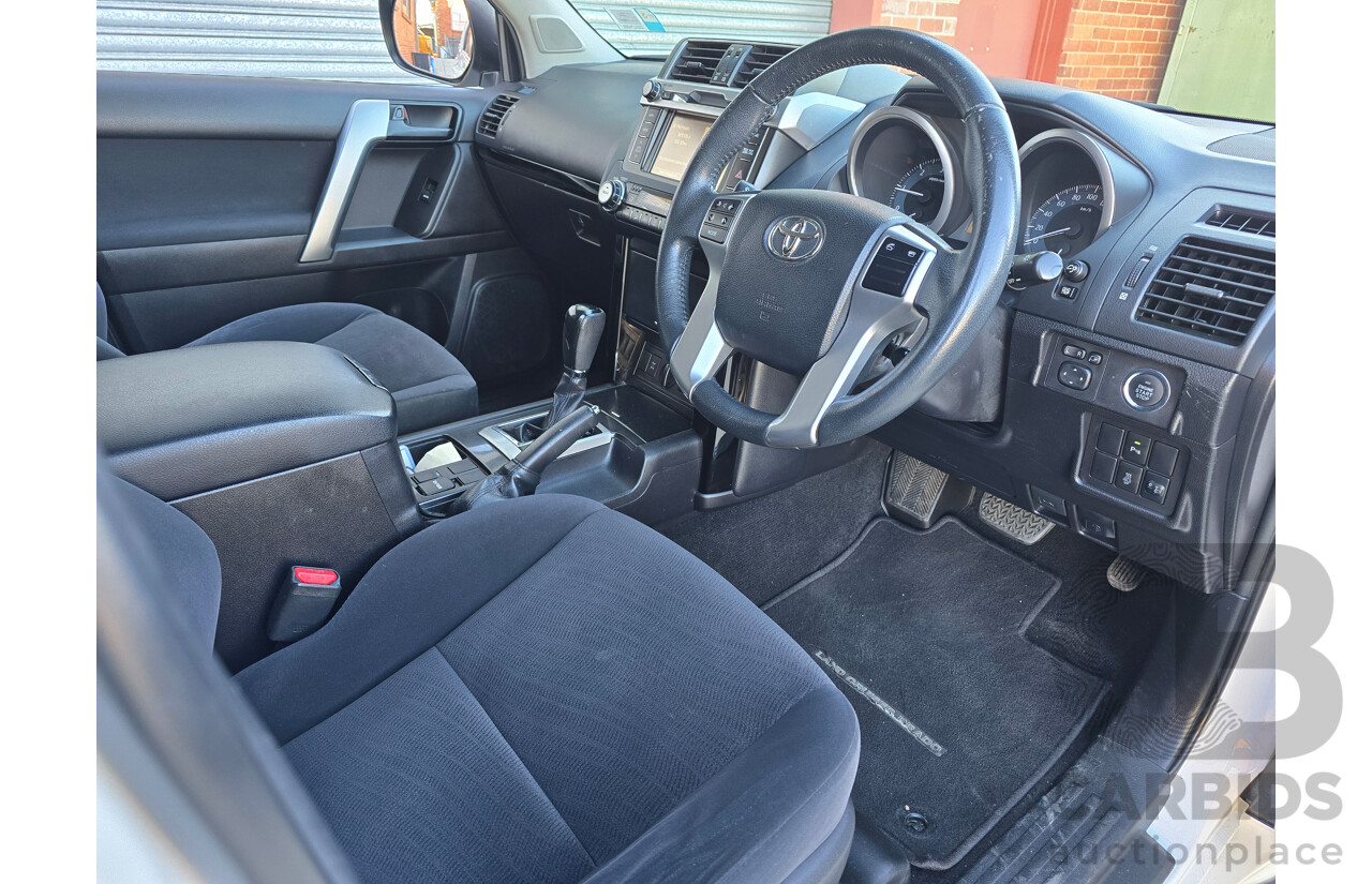 6/2016 Toyota Landcruiser Prado GXL (4x4) GDJ150R MY16 4d Wagon Glacier White Turbo Diesel 2.8L - 7 Seater