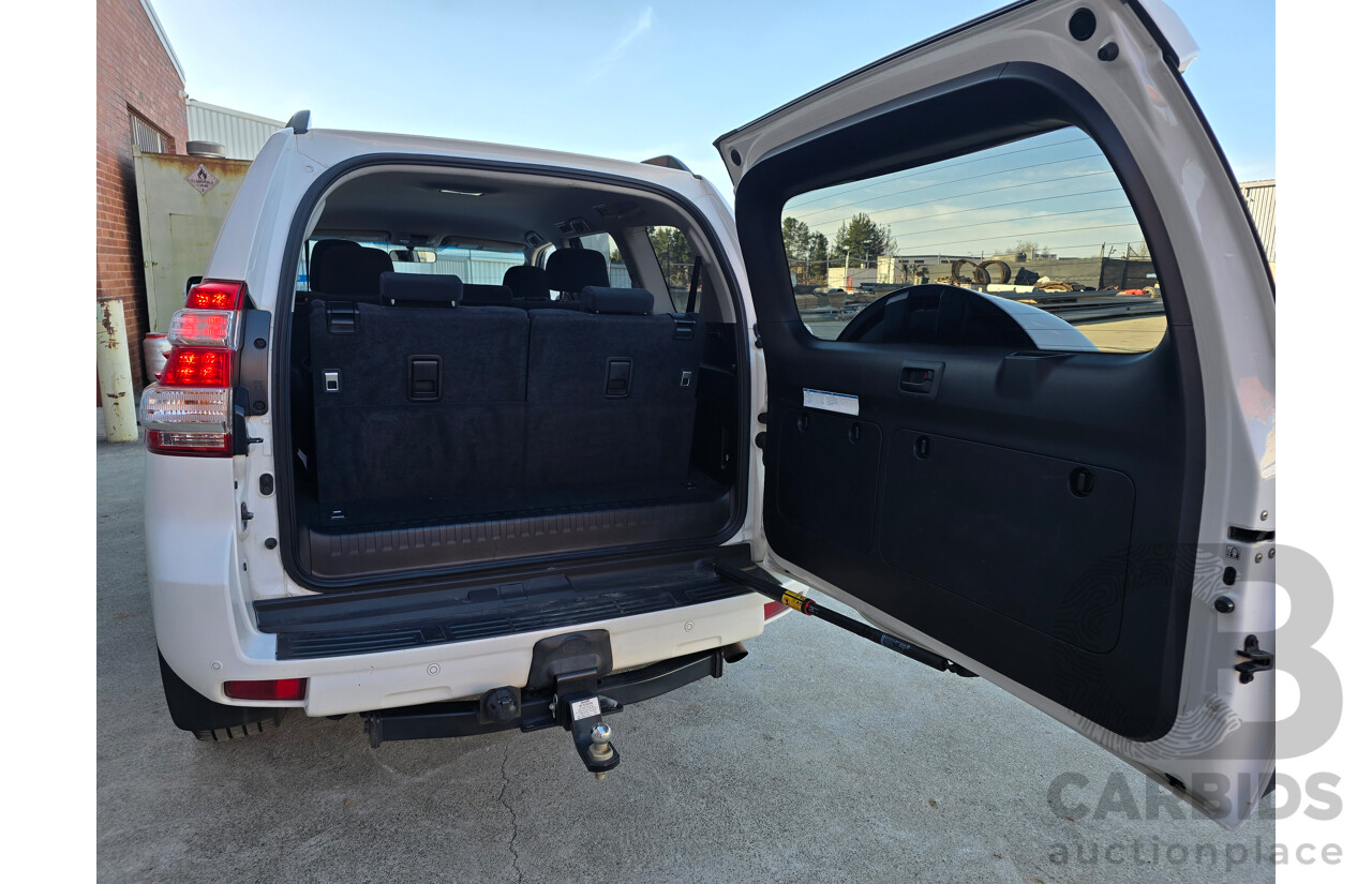 6/2016 Toyota Landcruiser Prado GXL (4x4) GDJ150R MY16 4d Wagon Glacier White Turbo Diesel 2.8L - 7 Seater