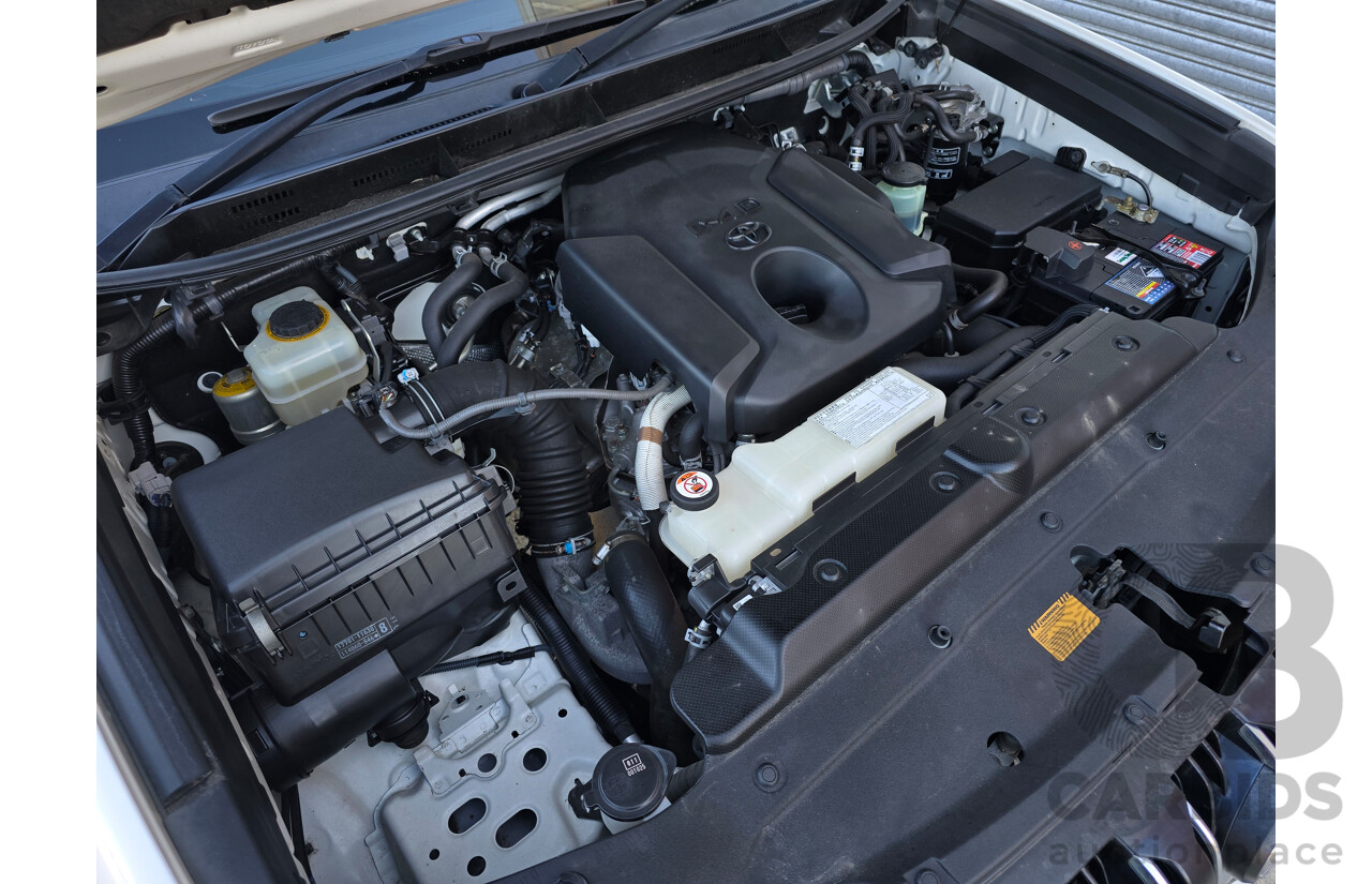 6/2016 Toyota Landcruiser Prado GXL (4x4) GDJ150R MY16 4d Wagon Glacier White Turbo Diesel 2.8L - 7 Seater