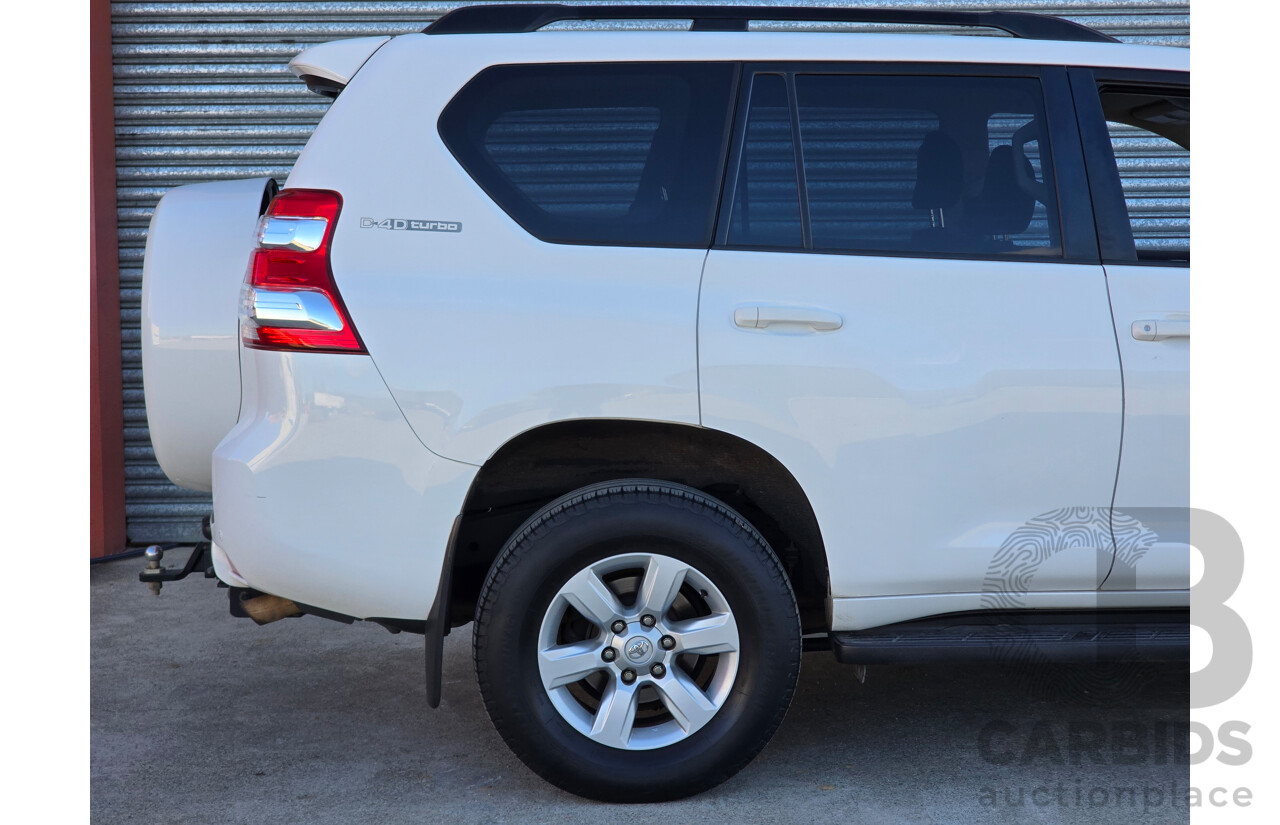 6/2016 Toyota Landcruiser Prado GXL (4x4) GDJ150R MY16 4d Wagon Glacier White Turbo Diesel 2.8L - 7 Seater