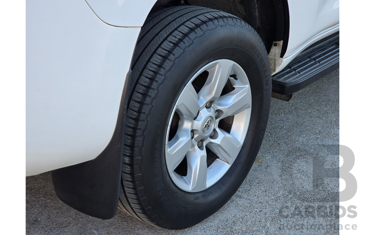 6/2016 Toyota Landcruiser Prado GXL (4x4) GDJ150R MY16 4d Wagon Glacier White Turbo Diesel 2.8L - 7 Seater