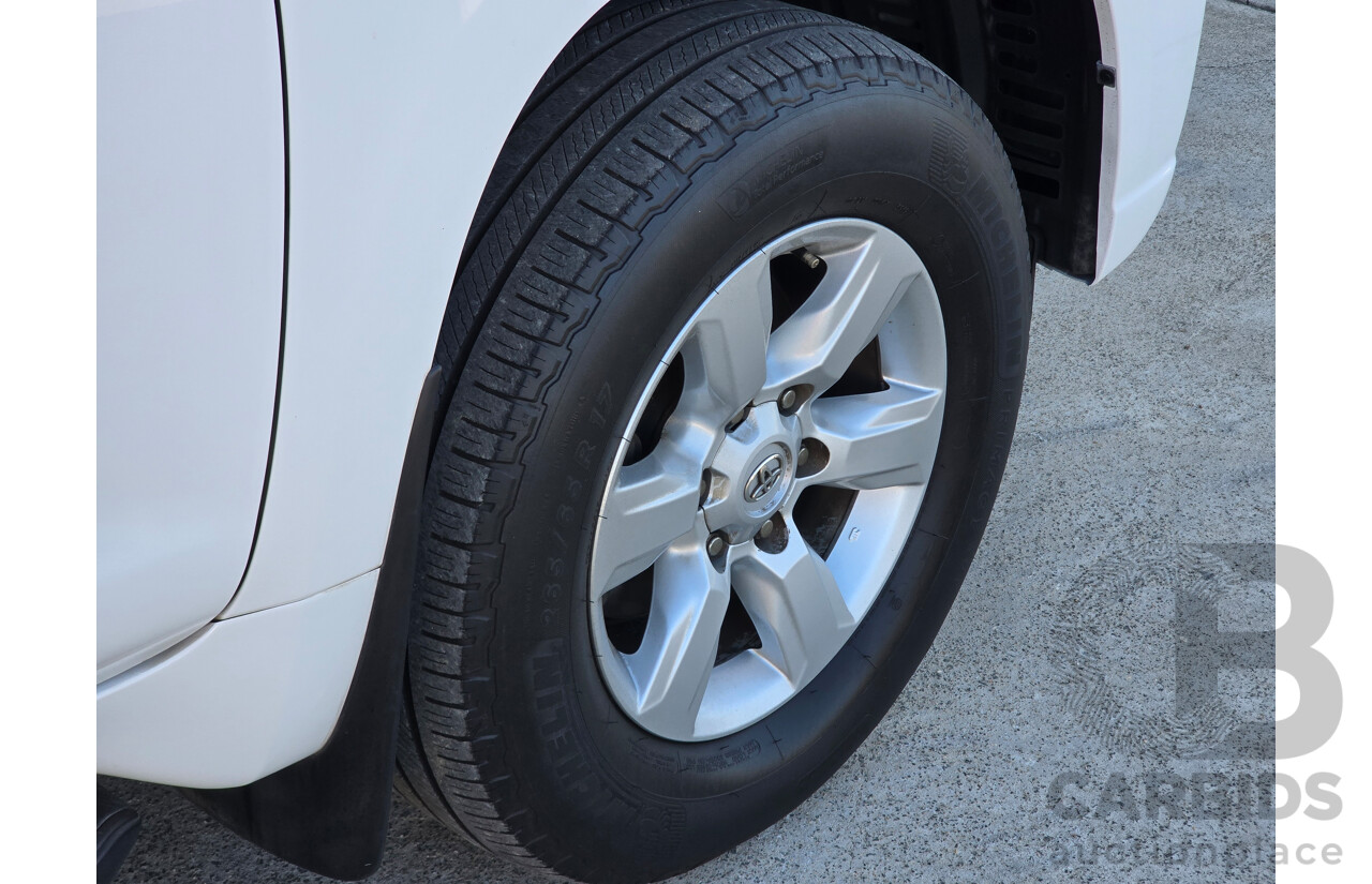 6/2016 Toyota Landcruiser Prado GXL (4x4) GDJ150R MY16 4d Wagon Glacier White Turbo Diesel 2.8L - 7 Seater