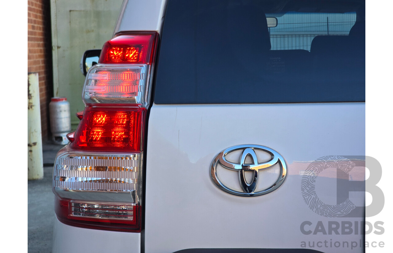 6/2016 Toyota Landcruiser Prado GXL (4x4) GDJ150R MY16 4d Wagon Glacier White Turbo Diesel 2.8L - 7 Seater