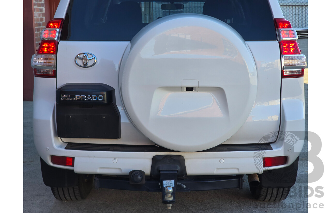 6/2016 Toyota Landcruiser Prado GXL (4x4) GDJ150R MY16 4d Wagon Glacier White Turbo Diesel 2.8L - 7 Seater