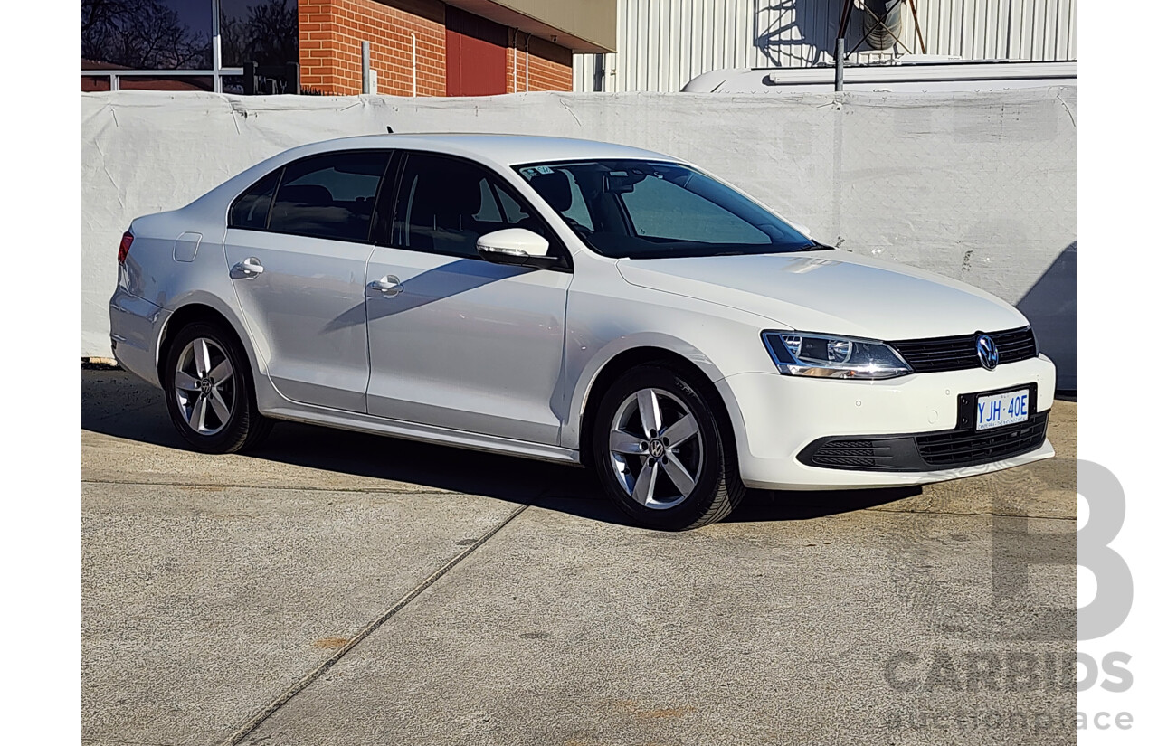 7/2012 Volkswagen Jetta 103 TDI Comfortline 1KM MY12 4d Sedan White 2.0L