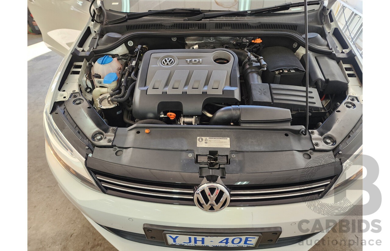 7/2012 Volkswagen Jetta 103 TDI Comfortline 1KM MY12 4d Sedan White 2.0L