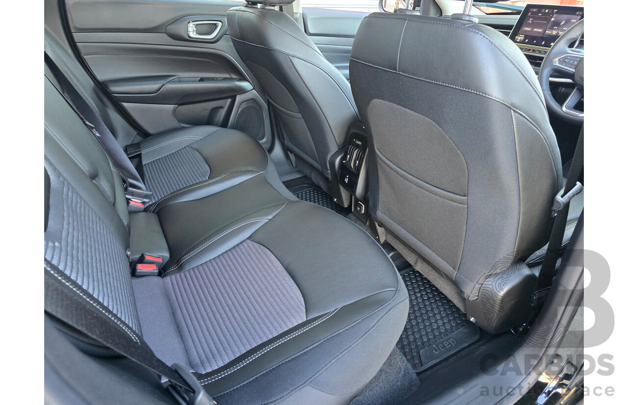 02/2024 Jeep Compass Limited e-Hybrid MY24 MV 4d Wagon Solid Black Turbo 1.5L - 15kw Hybrid