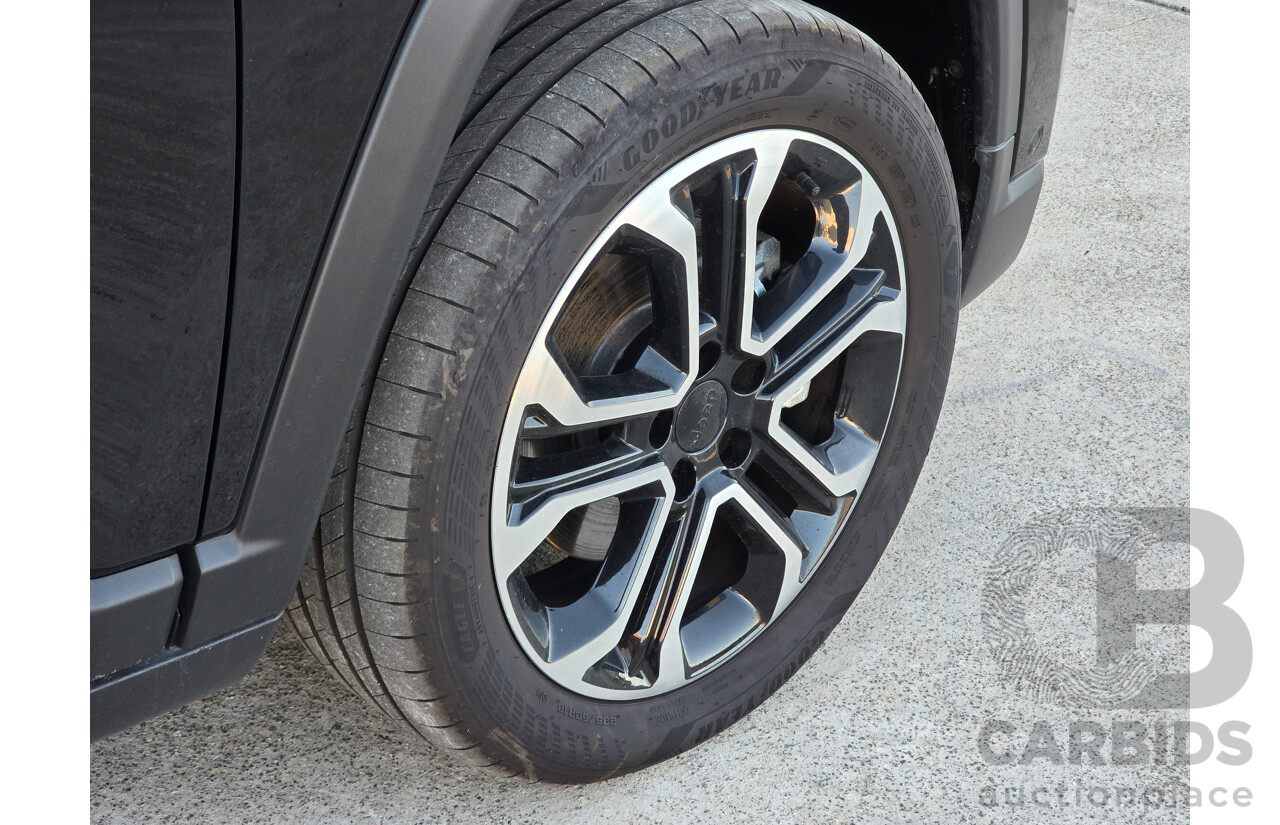 02/2024 Jeep Compass Limited e-Hybrid MY24 MV 4d Wagon Solid Black Turbo 1.5L - 15kw Hybrid