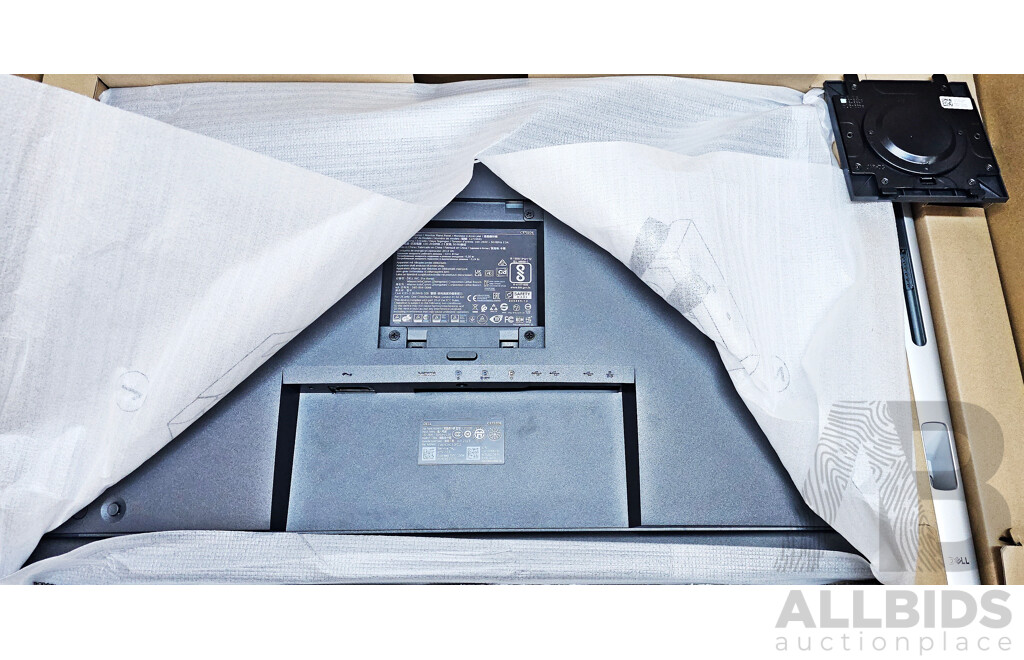 Dell (C2722DE) 27-Inch QHD (1440p) Widescreen LED-Backlit LCD Monitor