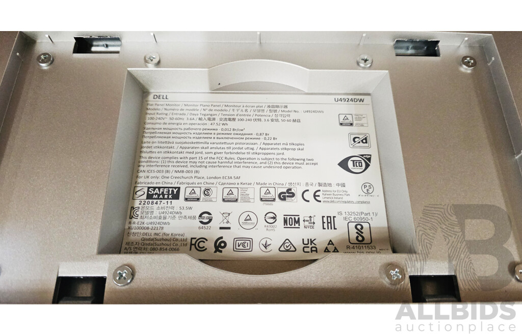 Dell Ultrasharp (U4924DW) 49-Inch DQHD (5210 X 1440) USB-C Hub IPS Curved Monitor