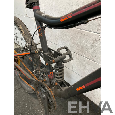 NITRO TRAVERSE Mountain Bike