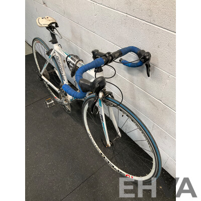 PERFORMER STORM Road Bike