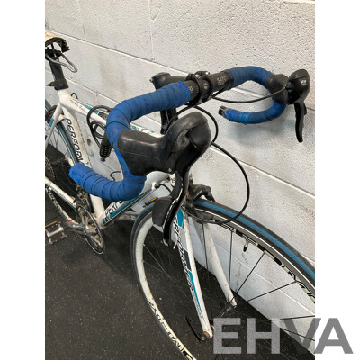 PERFORMER STORM Road Bike