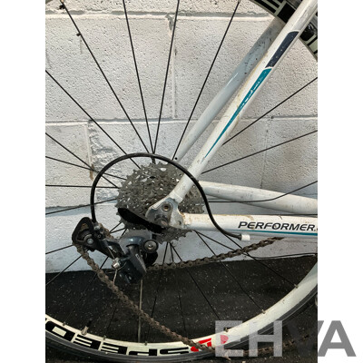 PERFORMER STORM Road Bike