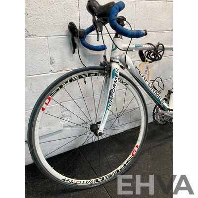 PERFORMER STORM Road Bike