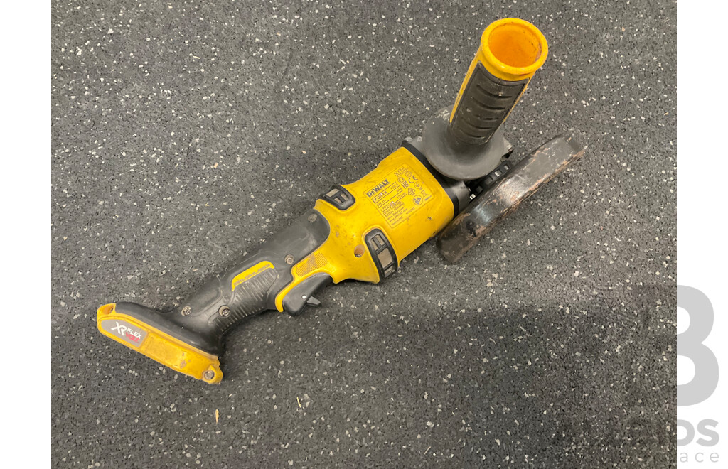 DeWALT (DCG414) Angle Grinder
