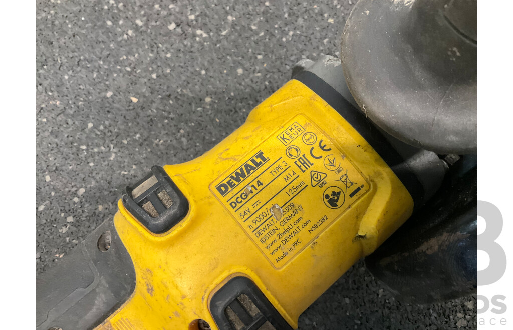 DeWALT (DCG414) Angle Grinder